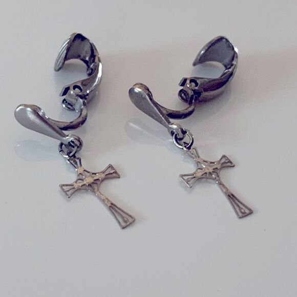 Vintage Silver Cross Clip Earrings - Picture 3 of 4
